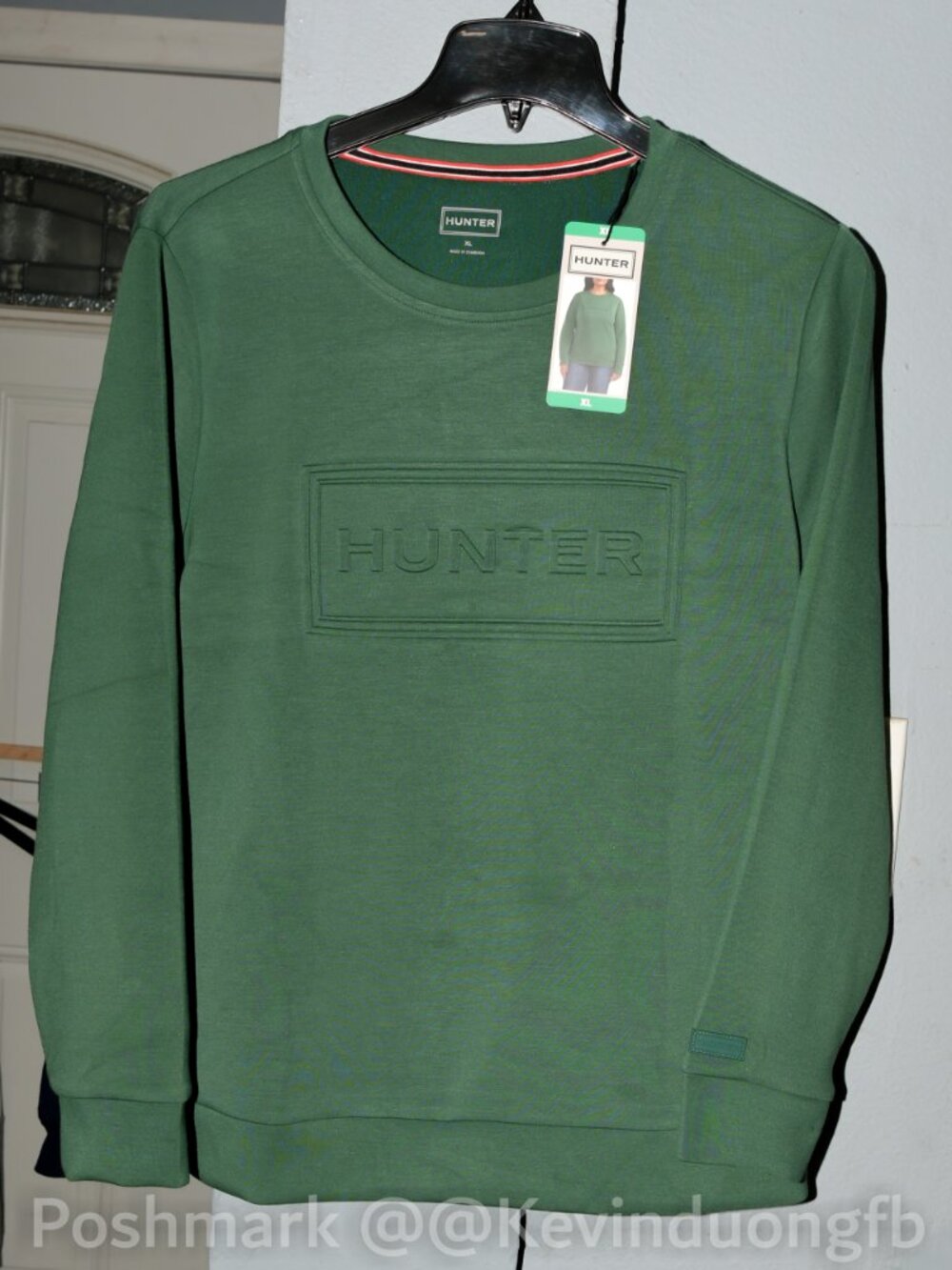 Hunter Women's Embossed Pullover 3D Embossed Logo